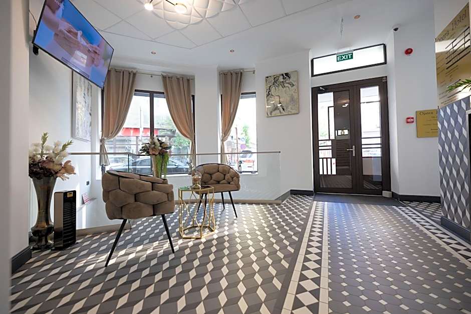 Opera Hotel