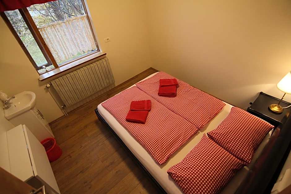 CJA Guesthouse