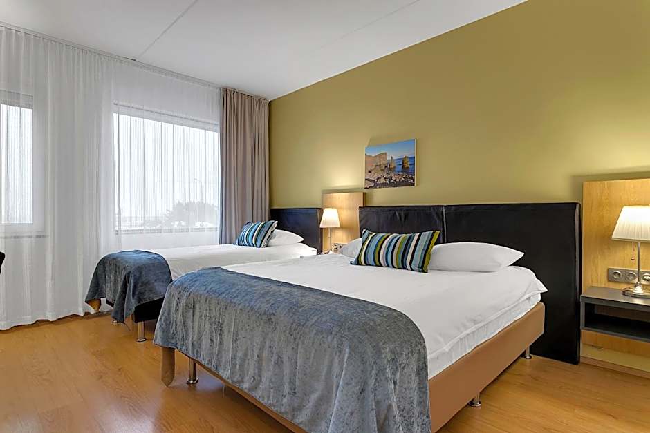 Airport Hotel Aurora Star