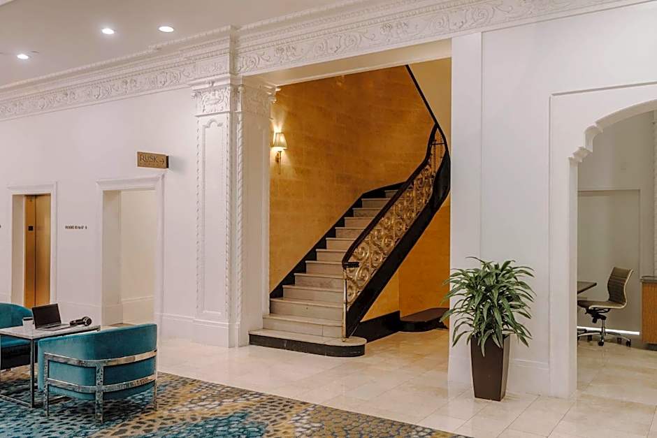 Club Quarters Hotel in Houston