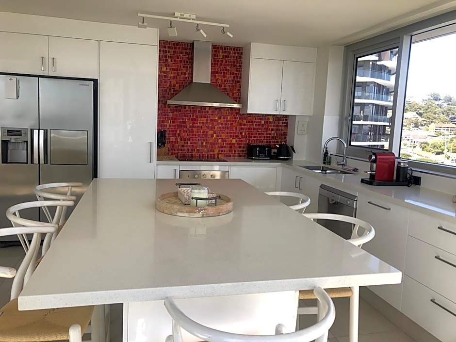 Oceania on Burleigh Beach