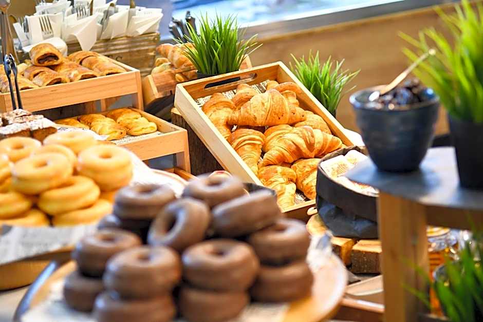 voco Madrid - Las Tablas by IHG