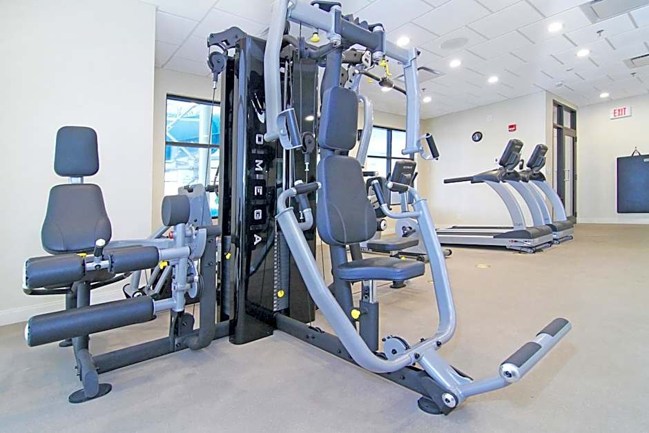 Holiday Inn Express and Suites Calgary University By IHG