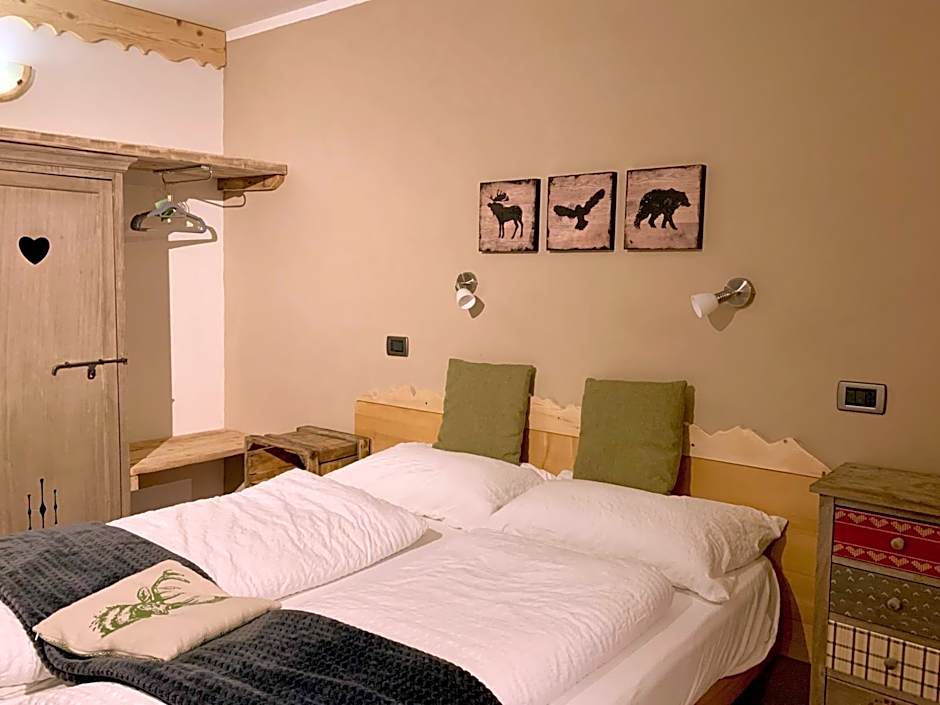 Casa Benassi ,Room&Suite , con piscina