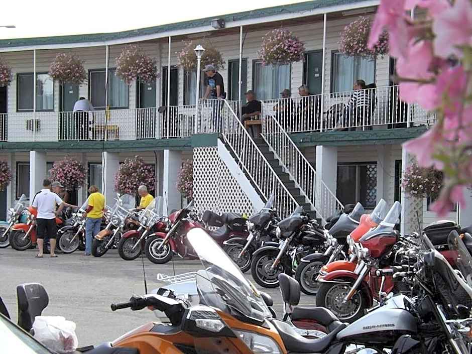 Kootenay Country Inn