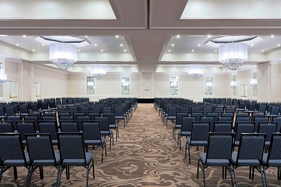 Sheraton Charlotte Hotel