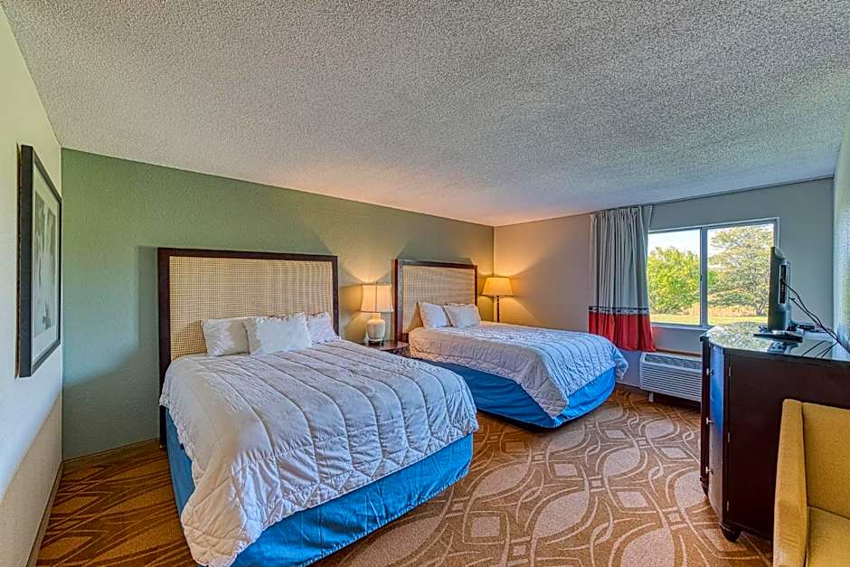 Photo 1 of 8 of Double Room