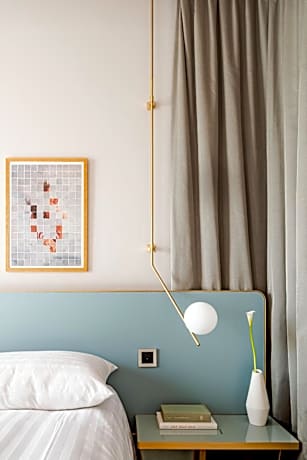 Single Room with Lake View