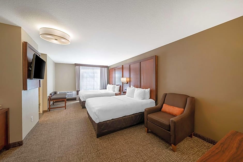 Comfort Suites Red Bluff near I-5
