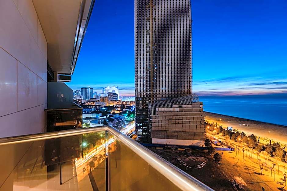 MiraMar Luxury Residences