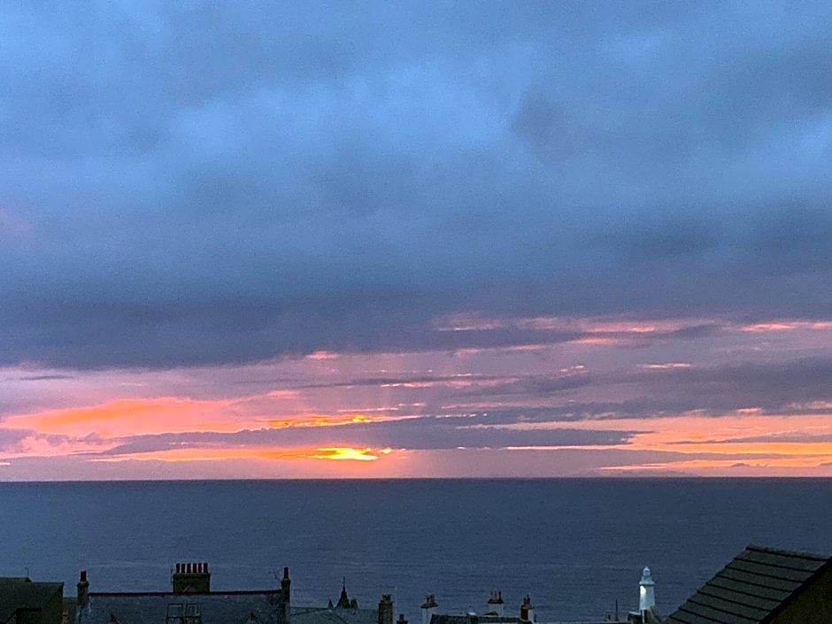 The Knowes Hotel & Restaurant