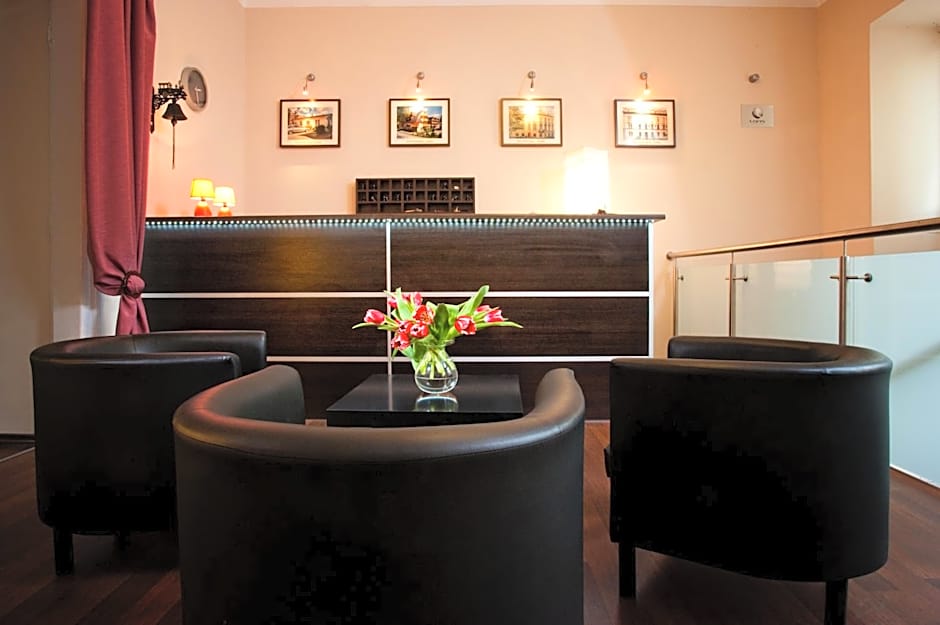 Station Aparthotel