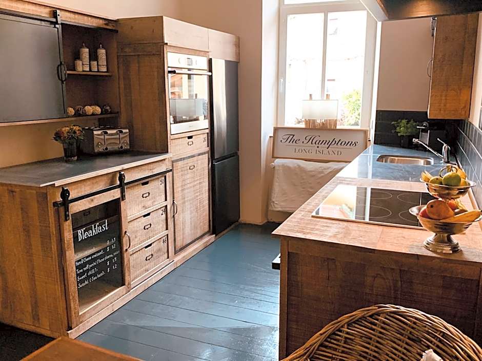 The Hampton Hock's - Wellness & Wine