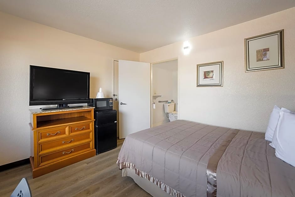 Knights Inn Sierra Vista / East Fry