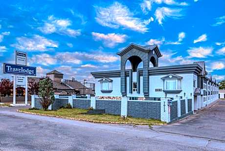 Travelodge by Wyndham Calgary South