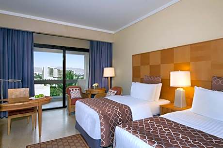Classic Twin Room with Balcony