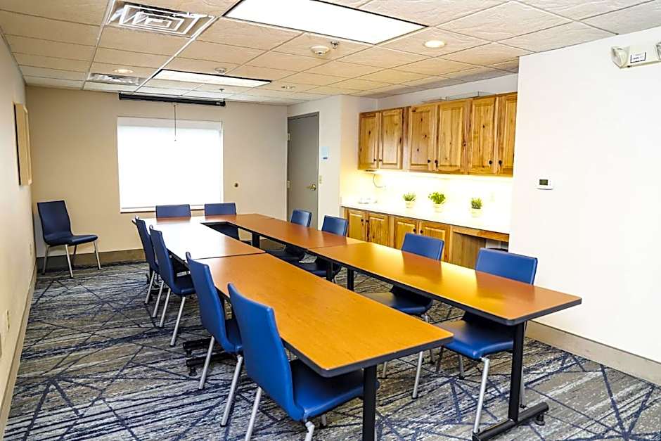 Holiday Inn Express & Suites Donegal By IHG