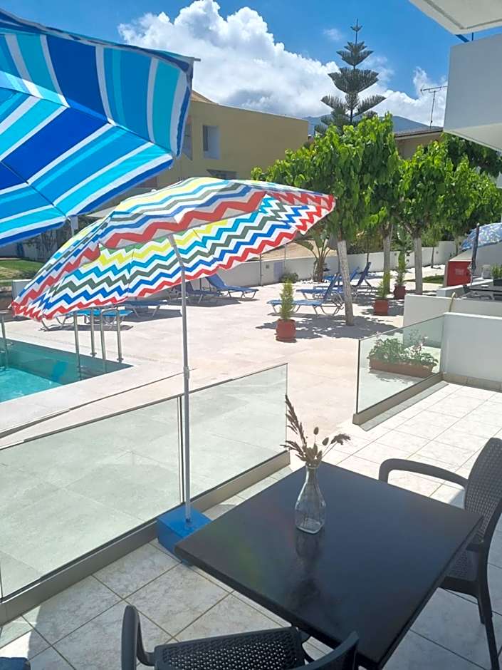 Leonidas Studios & Apartments