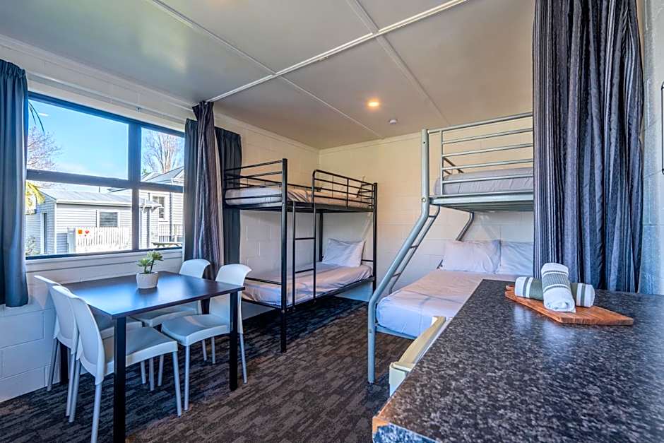 Photo 1 of 5 of Superior Cabin