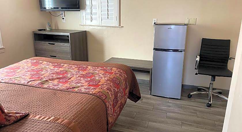 Holland Inn and Suites