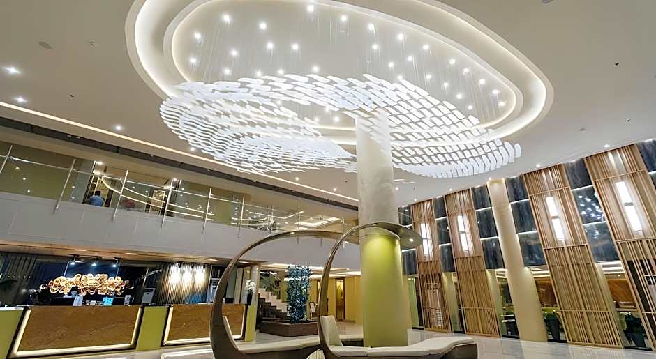 Zuri Hotel