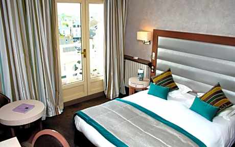 Emeraude Double Room with City View