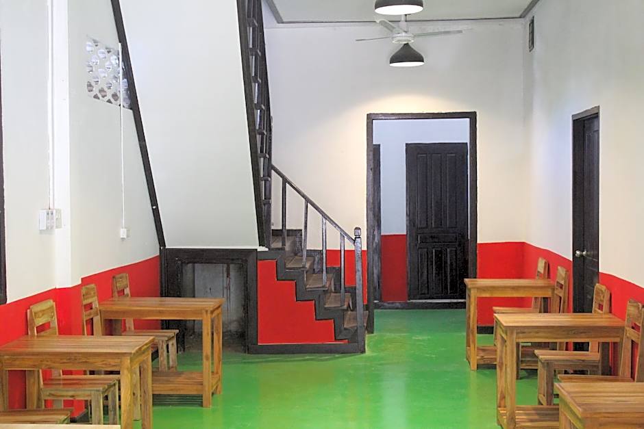 Y Not Laos Hostel
