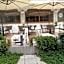 La Veranda Hotel