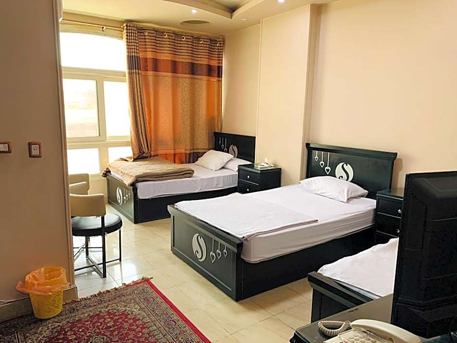 Solitaire Plaza Hotel-Ismailia Train Station
