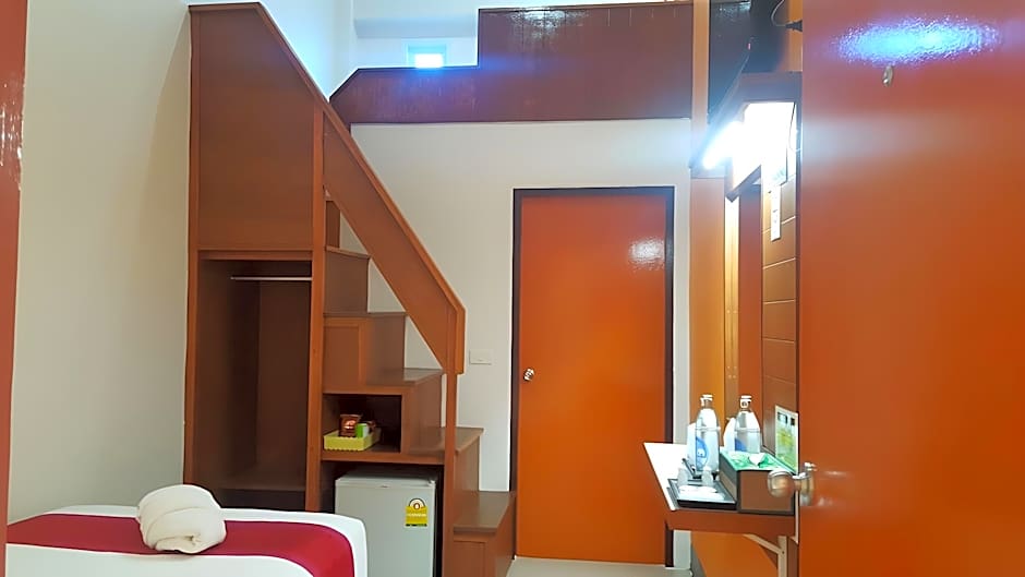 First and Frang Hotel - Koh Phangan