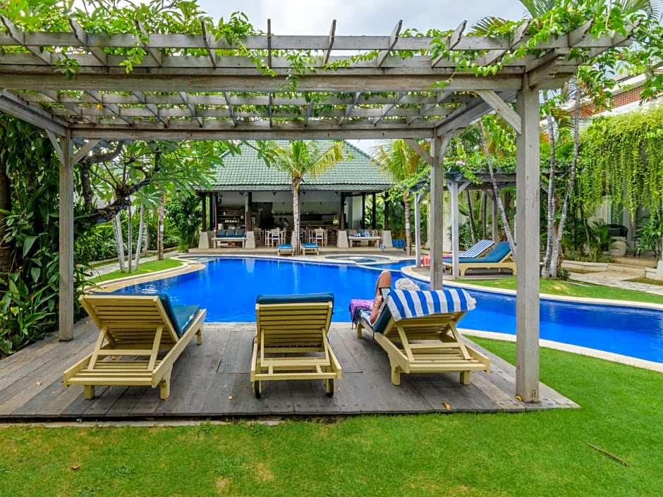 Artemis Villa & Hotel