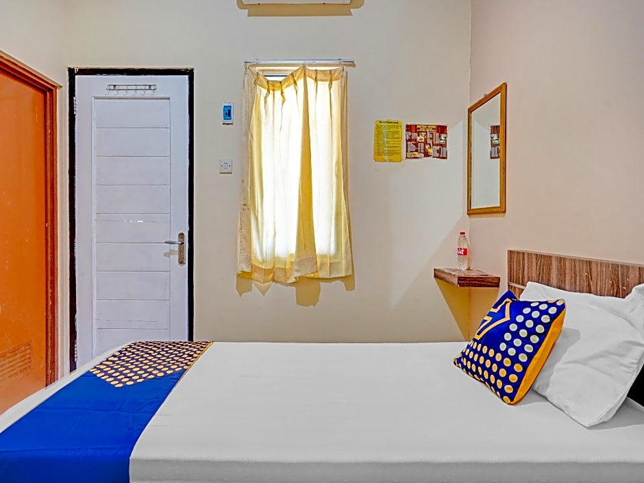 OYO 90622 Hotel Galaksi