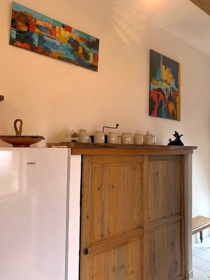 Le Mas De La Siffleuse