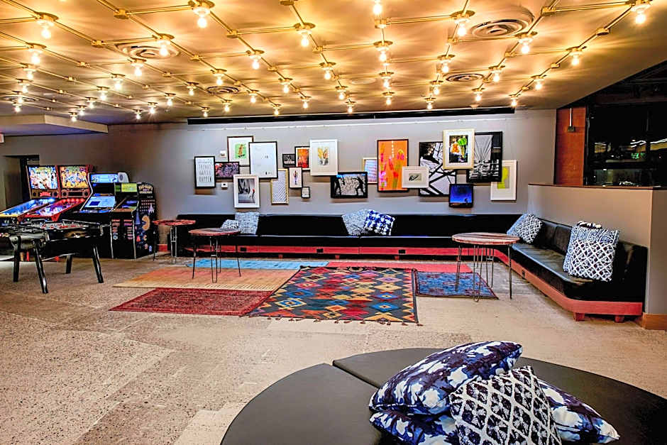 Moxy by Marriott Phoenix Tempe/ASU Area