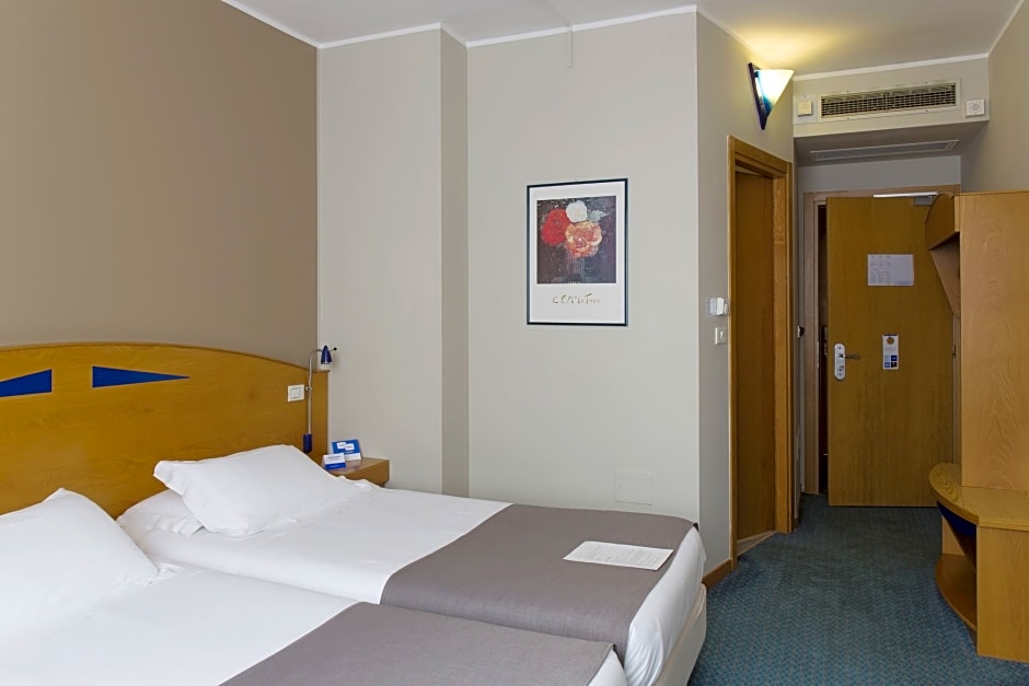 City Hotel & Suites Foligno