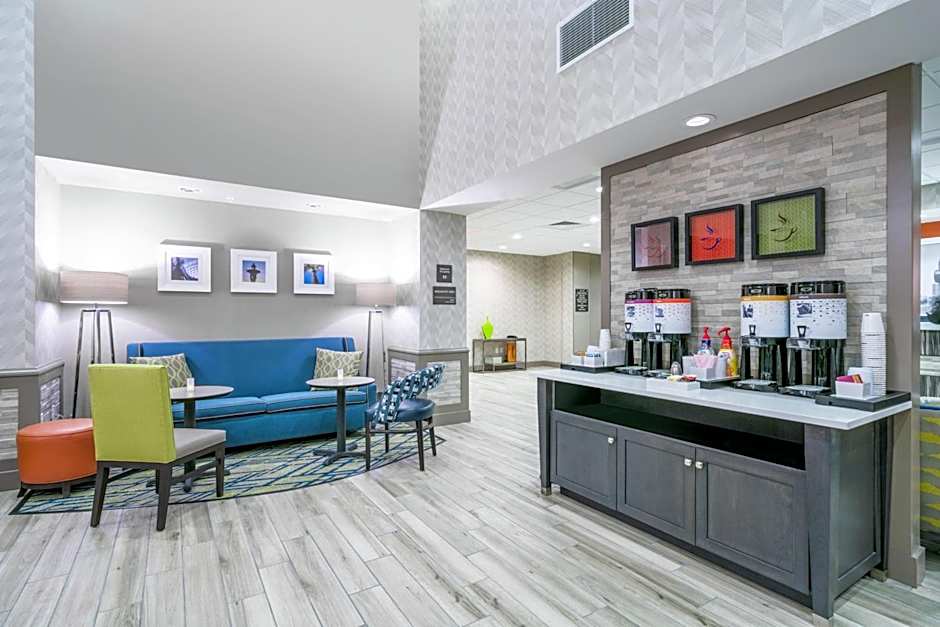 Hampton Inn By Hilton & Suites Glenarden/Washington DC