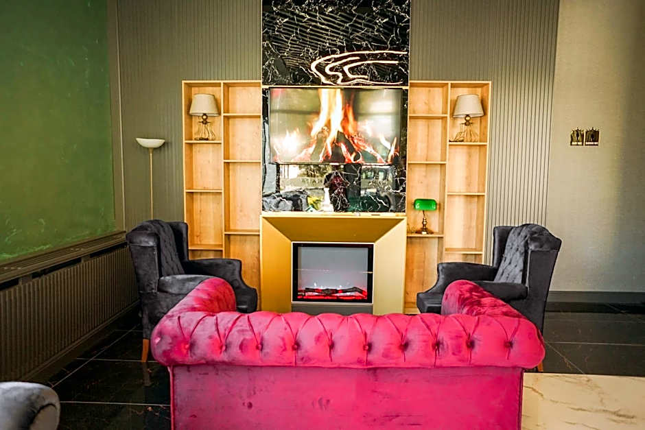 Aram Otel Business & Luxury