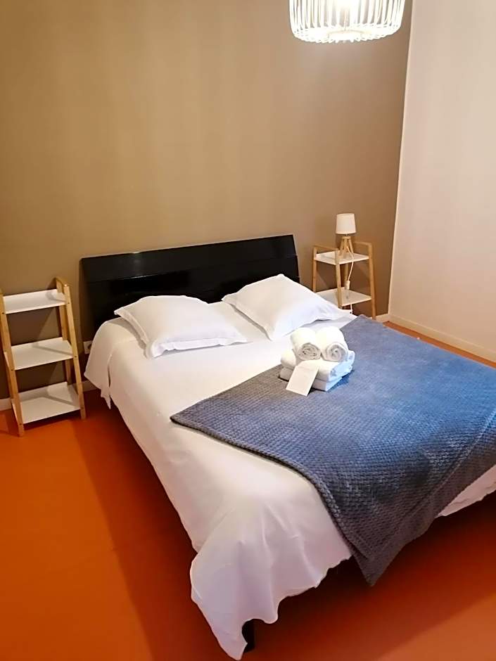 Hôtel Platanes - KB HOTEL GROUP