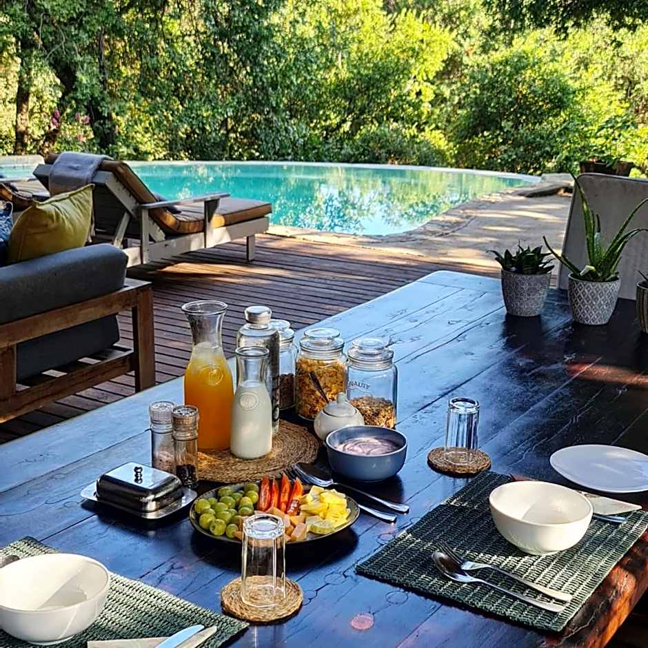 Leopard's Lair Bush Lodge