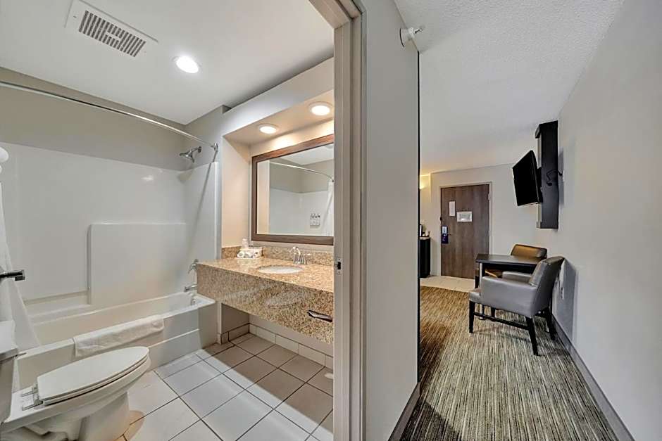Photo 1 of 1 of 1 King Bed Suite