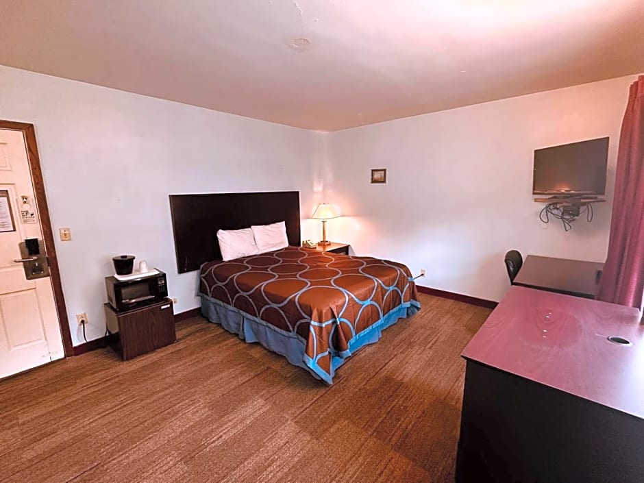 AmeriVu Inn & Suites - St Croix Falls