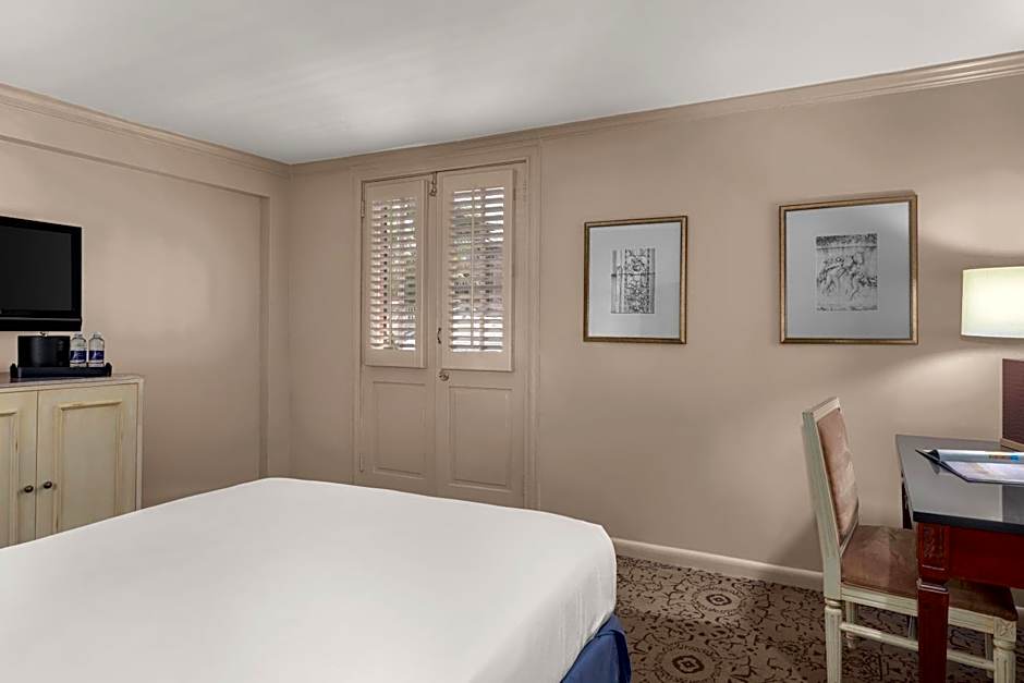 Dauphine Orleans Hotel