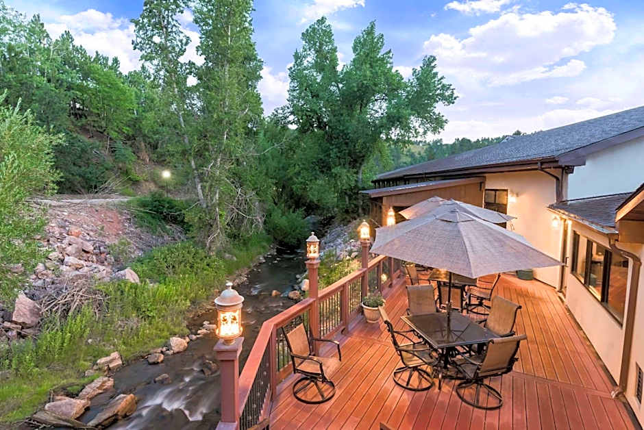 Super 8 by Wyndham Deadwood/Black Hills Area