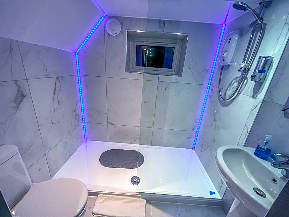 Twenty Hotel and Bar