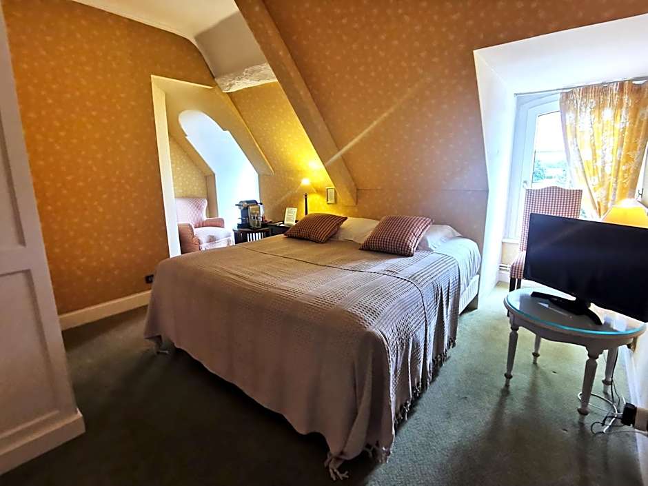 Grand Hôtel "Château de Sully" - Piscine & Spa -Teritoria