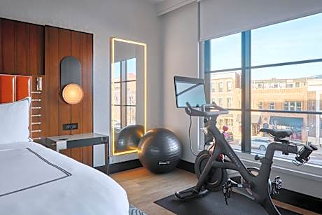 King Room with Peloton Bike