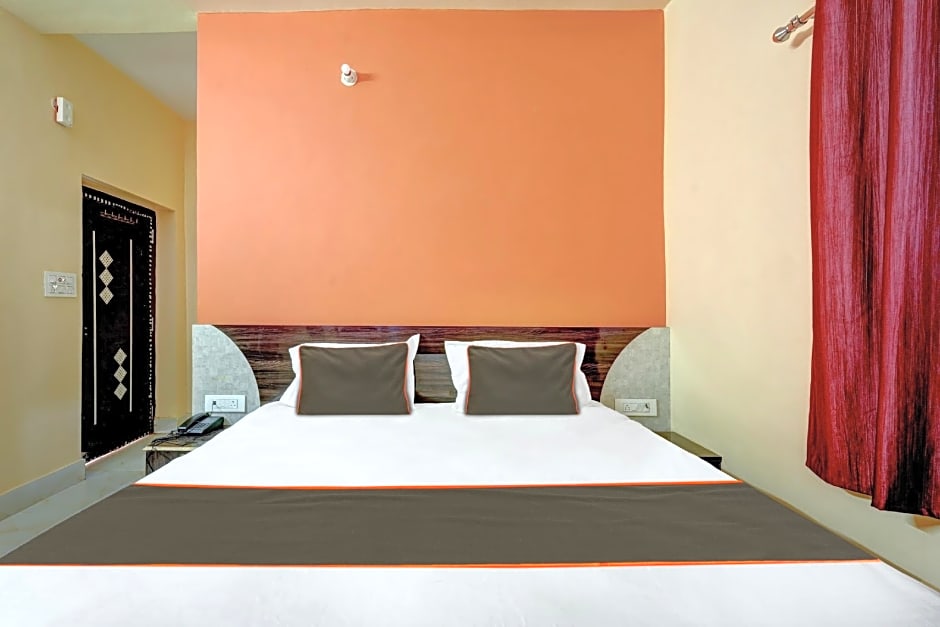 Hotel O Siddhi Vinayak Hotel & Banquets