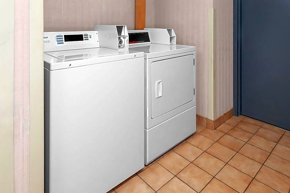 Baymont by Wyndham Chester IL