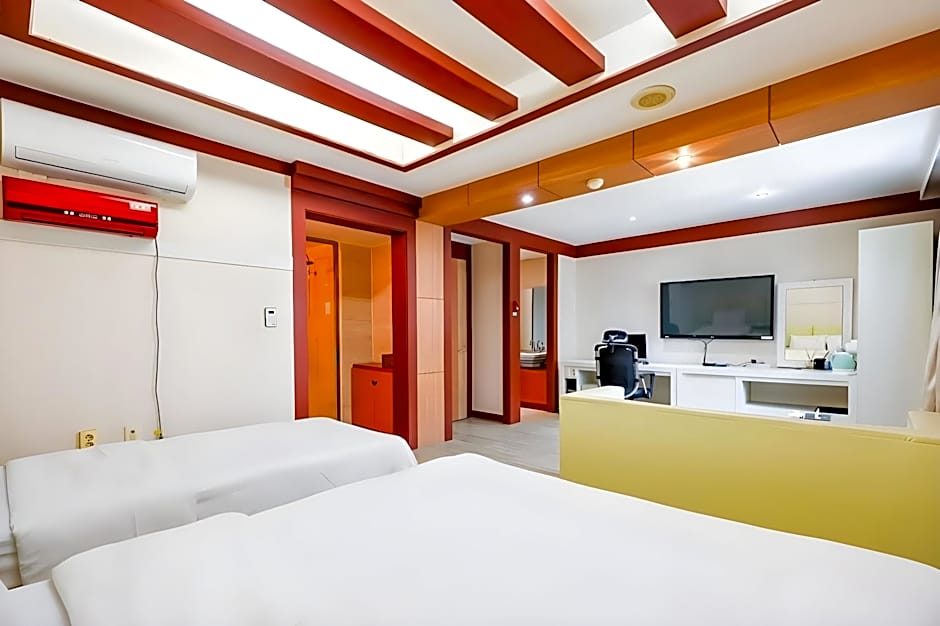 Hotel Charlot Castle