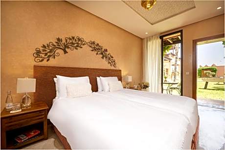 Double or Twin Room with Private Bathroom